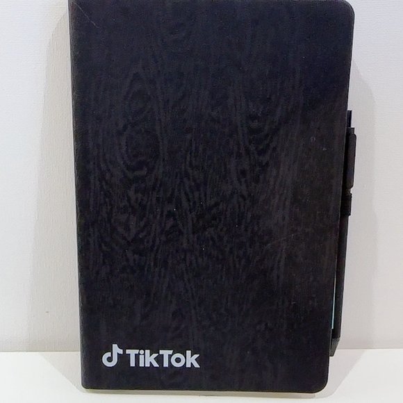TikTok Black Executive Journal - Picture 5 of 6